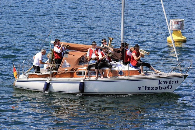 也促使更多 也促使更多